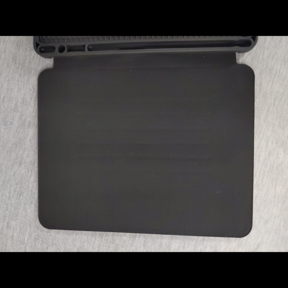 🎉 3/$20 👯‍♀️Host Pick⚡️iPad Pro 11” 2018 Generation Tablet Case - Picture 7 of 8